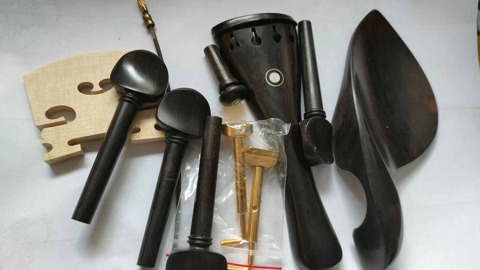 1 Set VIOLA Ebony Parts Including The Chin Rest Clamp and Bridge 50mm Tail Gut