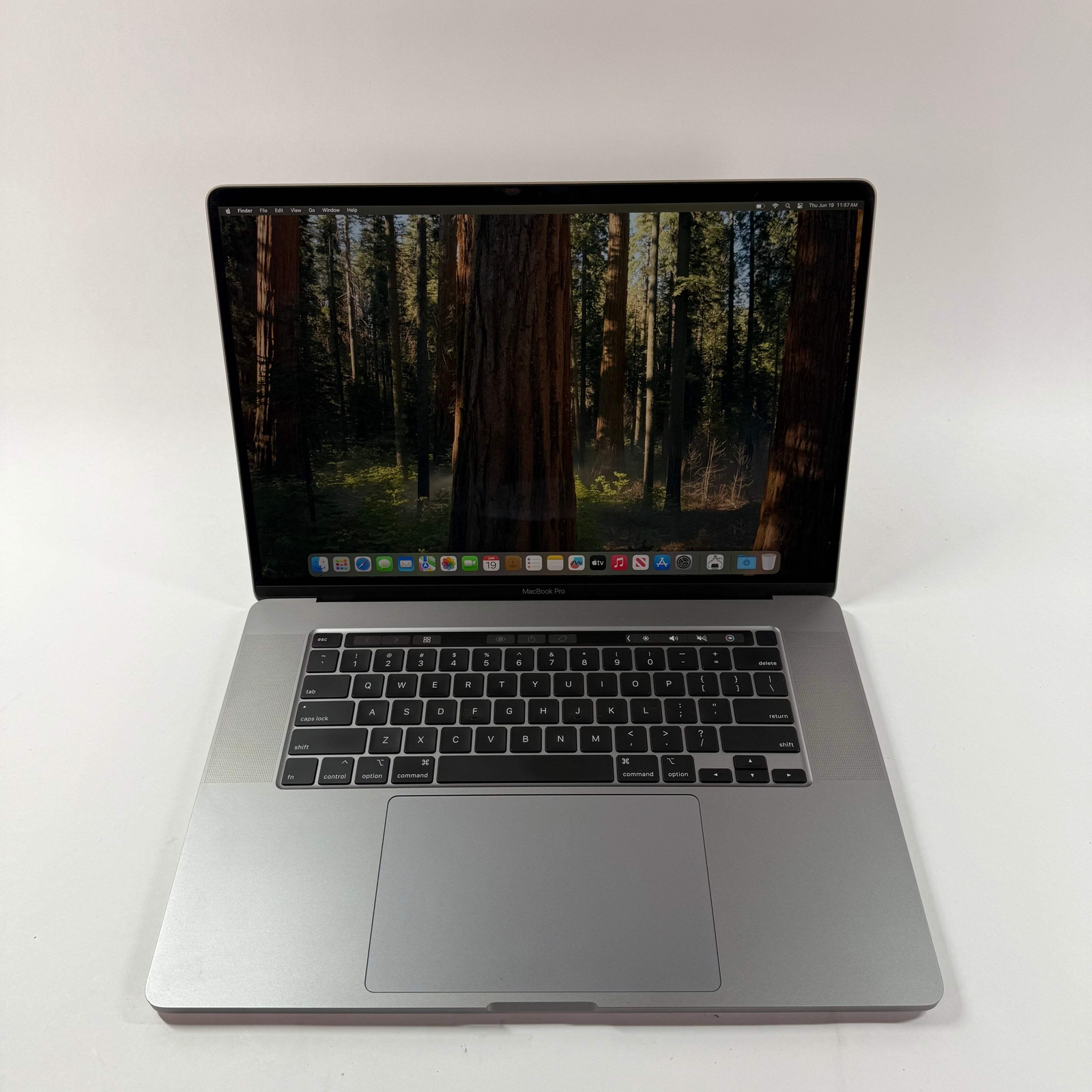 2019 Apple MacBook Pro 16" i9 2 4GHz 64GB RAM 1TB SSD Silver A2141