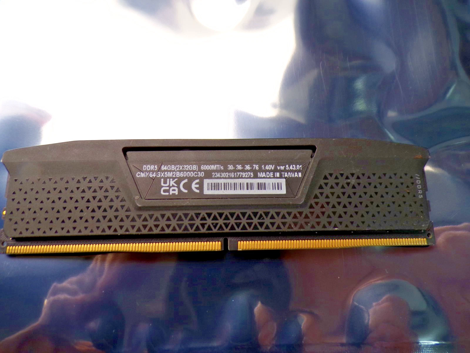 32GB Corsair Vengeance 6000 CL30 CMK64GX5M2B6000C30 #8391