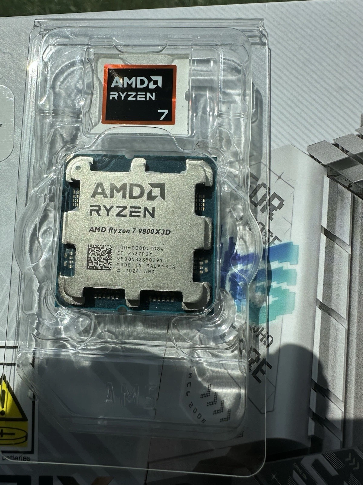 AMD RYZEN 7 9800X3D DESKTOP PROCESSOR   100 000001084