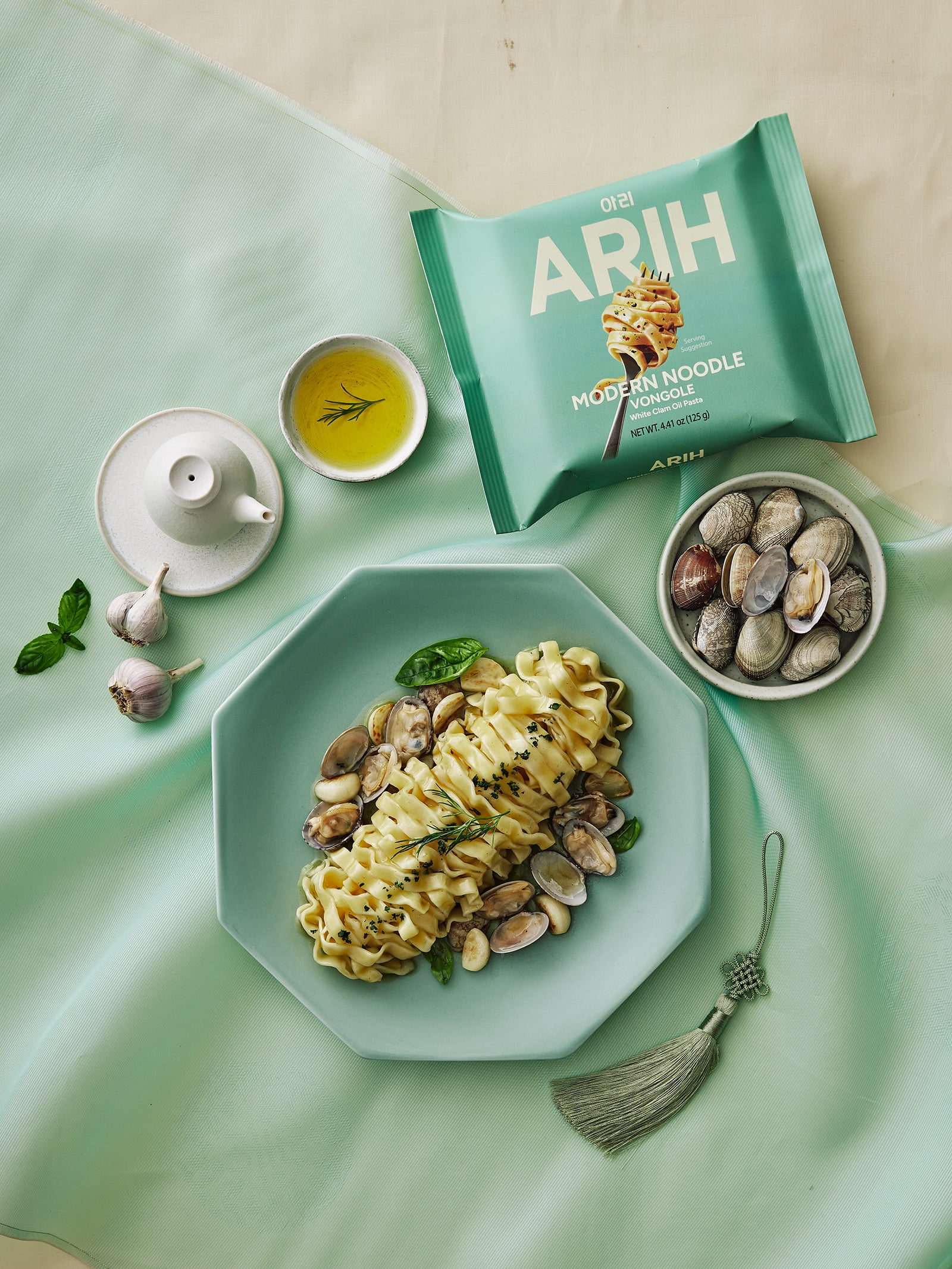 ARIH Modern Noodles  Western Korean Fusion Soup Less Noodles  Vongole  4 Pack