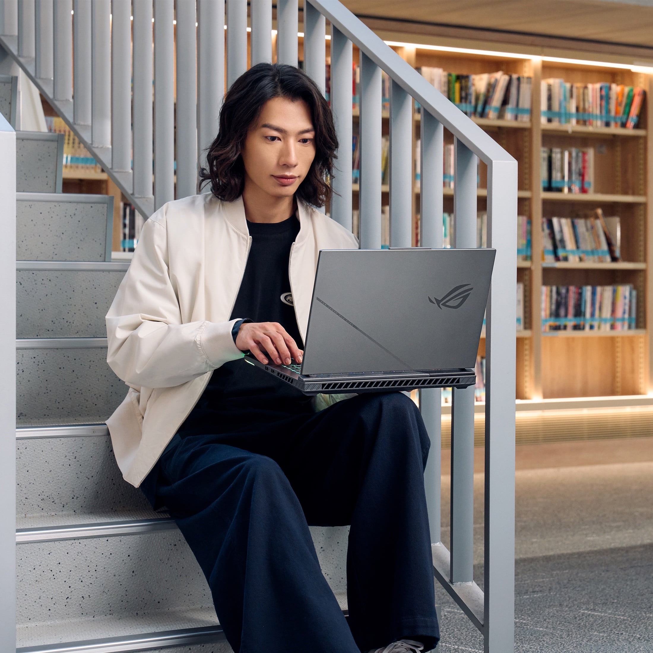 ASUS ROG Strix G16  2025  Gaming Laptop  16  16 10 FHD  165Hz/3ms  NVIDIA GeForce RTX 5070  AMD Ryzen 9 8940HX Processor  16GB DDR5 5600  1TB PCIe Gen 4 SSD  Wi Fi 6E  Windows 11 Home  G614PP WH94