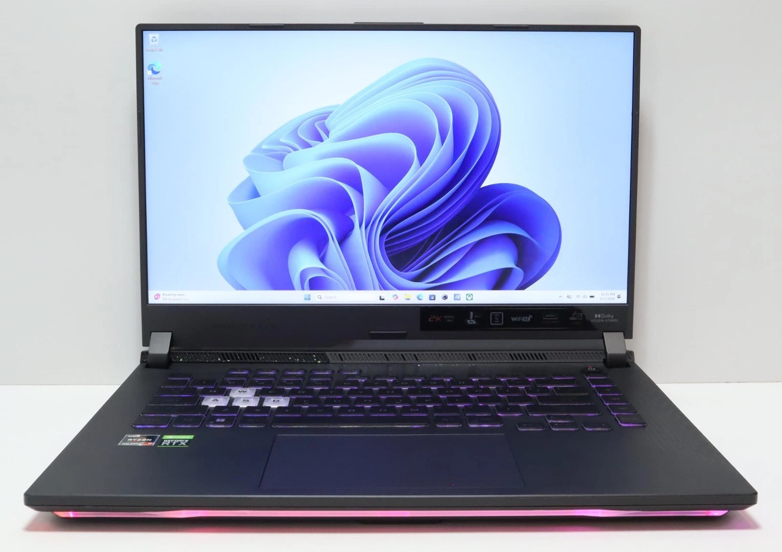 ASUS ROG Strix Ryzen 7 6800H 3 2GHz 32GB 1TB RTX 3060 15 6" G513RM