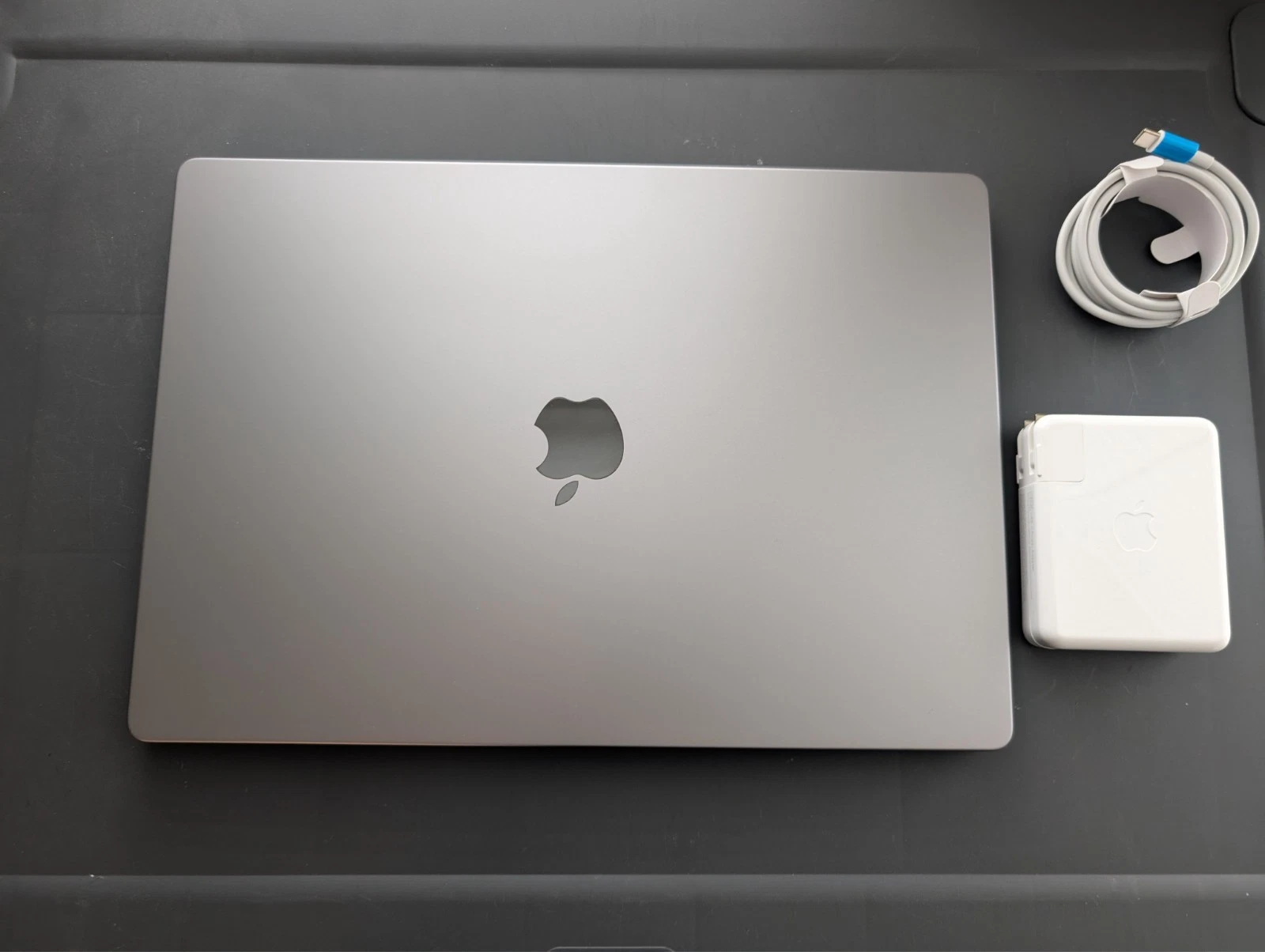 AS IS Apple MackBook Pro 16  512GB SSD  M2 Pro  16GB Space Gray  MNW83LL/A