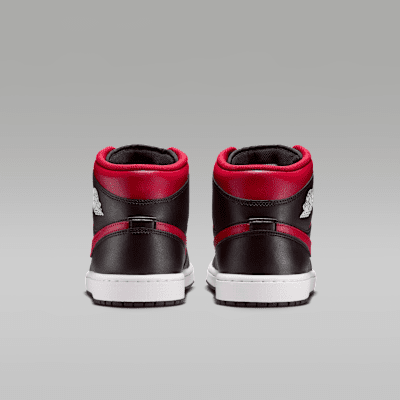 Talla M8.5 Air Jordan 1 Mid