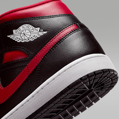 Talla M8.5 Air Jordan 1 Mid