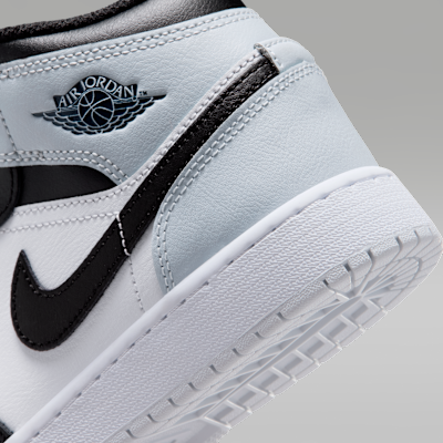 Air Jordan 1 Mid