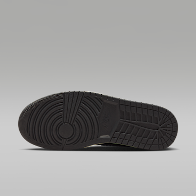 Air Jordan 1 Retro High OG "Black and Muslin"