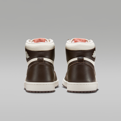 Air Jordan 1 Retro High OG "Café barroco y vela"