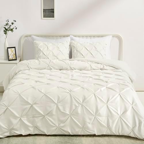 Amazon Basics Warm  Breathable Queen Size Comforter Sets  All Season Down Alternative 3 Piece Bedding Set  Pinch Pleat Design  Full/Queen Size  Cream