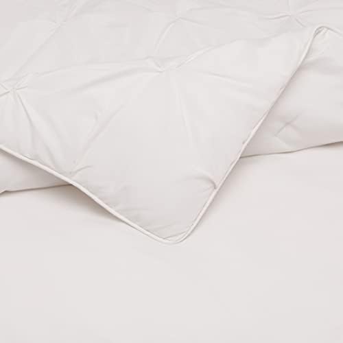 Amazon Basics Warm  Breathable Queen Size Comforter Sets  All Season Down Alternative 3 Piece Bedding Set  Pinch Pleat Design  Full/Queen Size  Cream