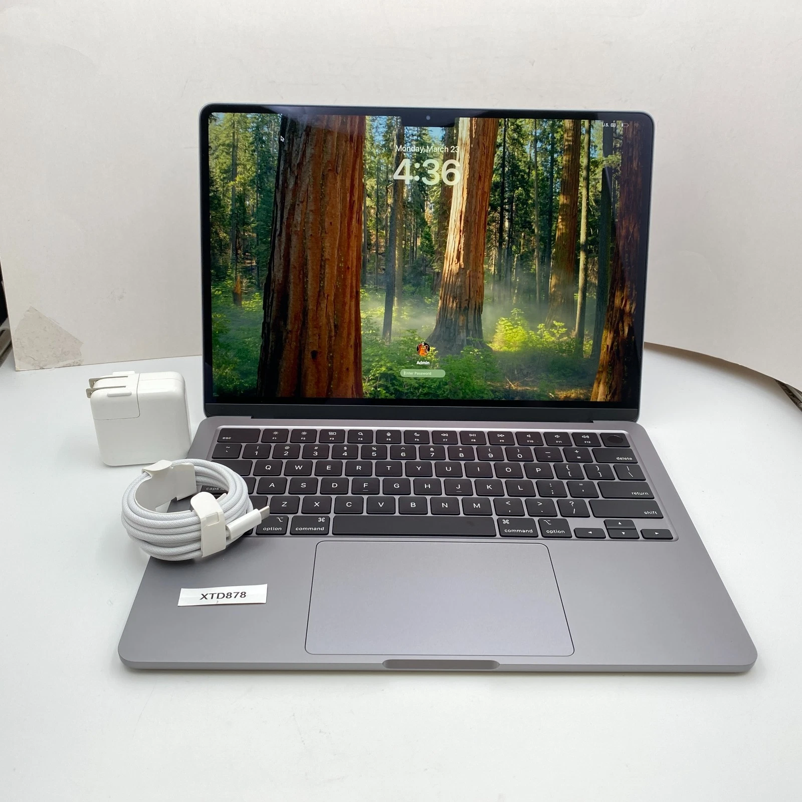 Apple MacBook Air 13" 2024   M3 8 Core 16GB RAM 256GB SSD  Gray A3113   Open Box