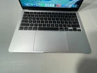 Apple MacBook Air 13" 2025 M4 Chip   16GB RAM   512GB SSD   MINT CONDITION