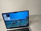 Apple MacBook Air 13" 2025 M4 Chip   16GB RAM   512GB SSD   MINT CONDITION