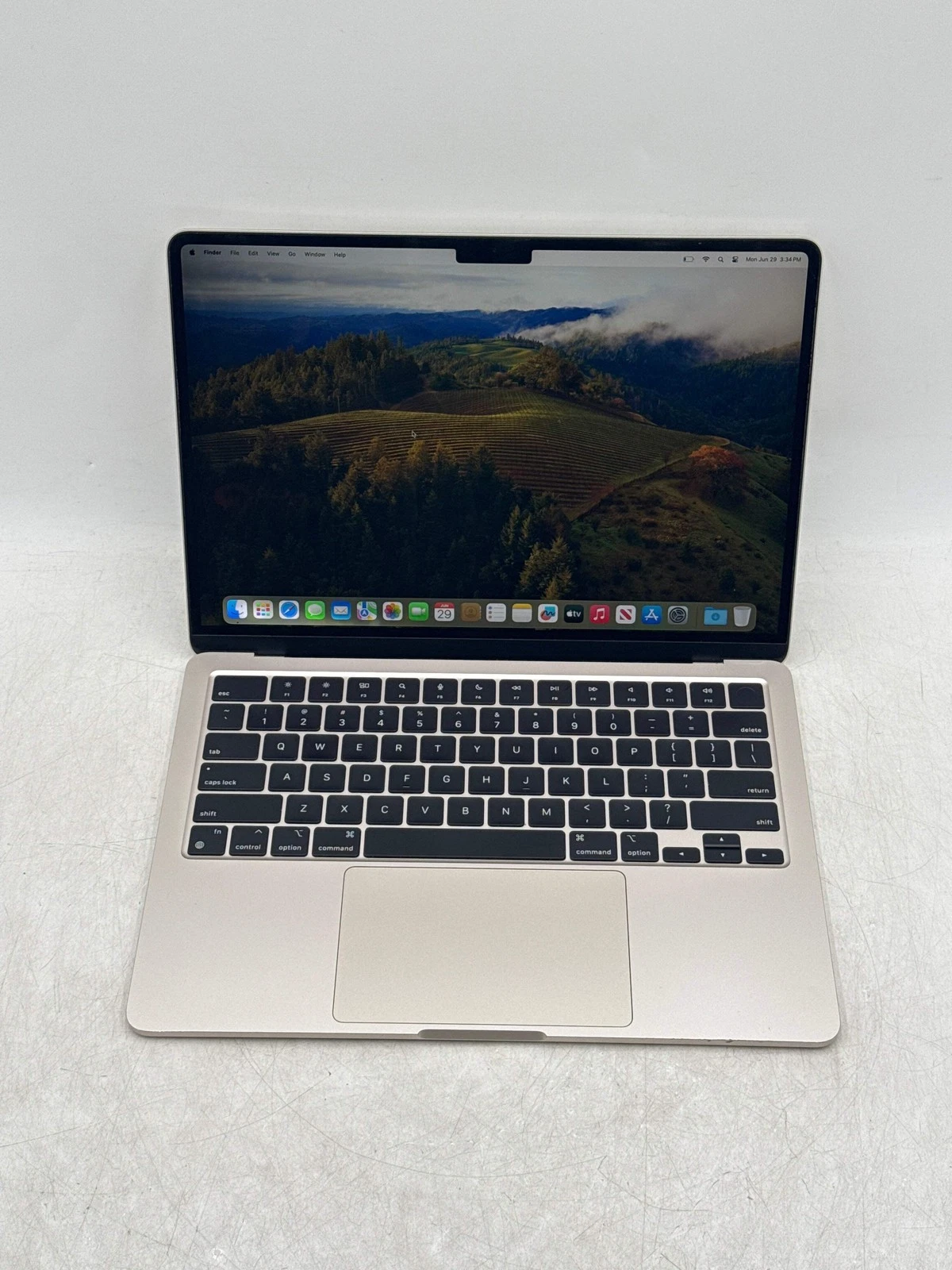 Apple MacBook Air 13" A2681  2022  M2 8 Core GPU 8GB RAM 256GB SSD