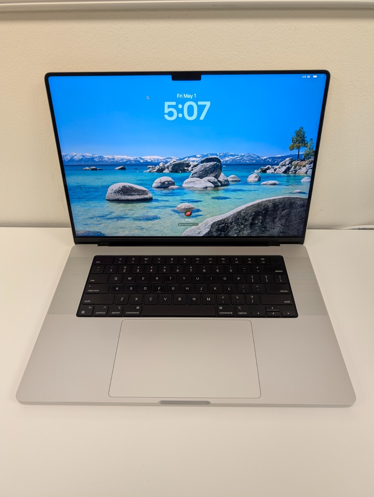 Apple MacBook Pro 16" 2021  A2485 M1 Max 10 Core CPU 32 Core GPU 32GB 1TB   USA 
