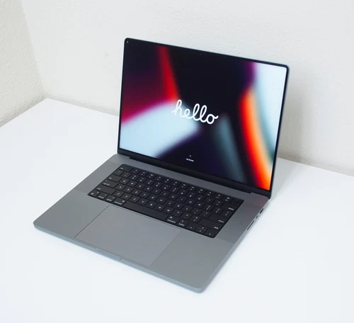 Apple MacBook Pro 2021 16 pulgadas 3,2 GHz M1 Pro 512 GB 16 GB RAM 16C GPU A2485-
