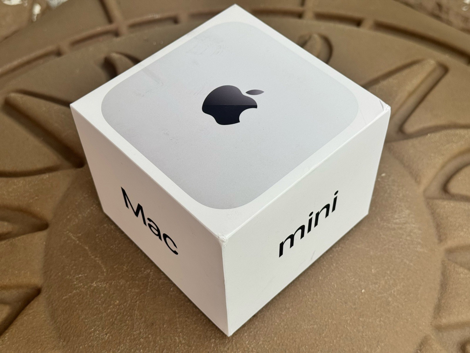 Apple Mac Mini 2024 M4 Chip 10 Core CPU 10 Core GPU 16GB 256GB SSD NEW SEALED