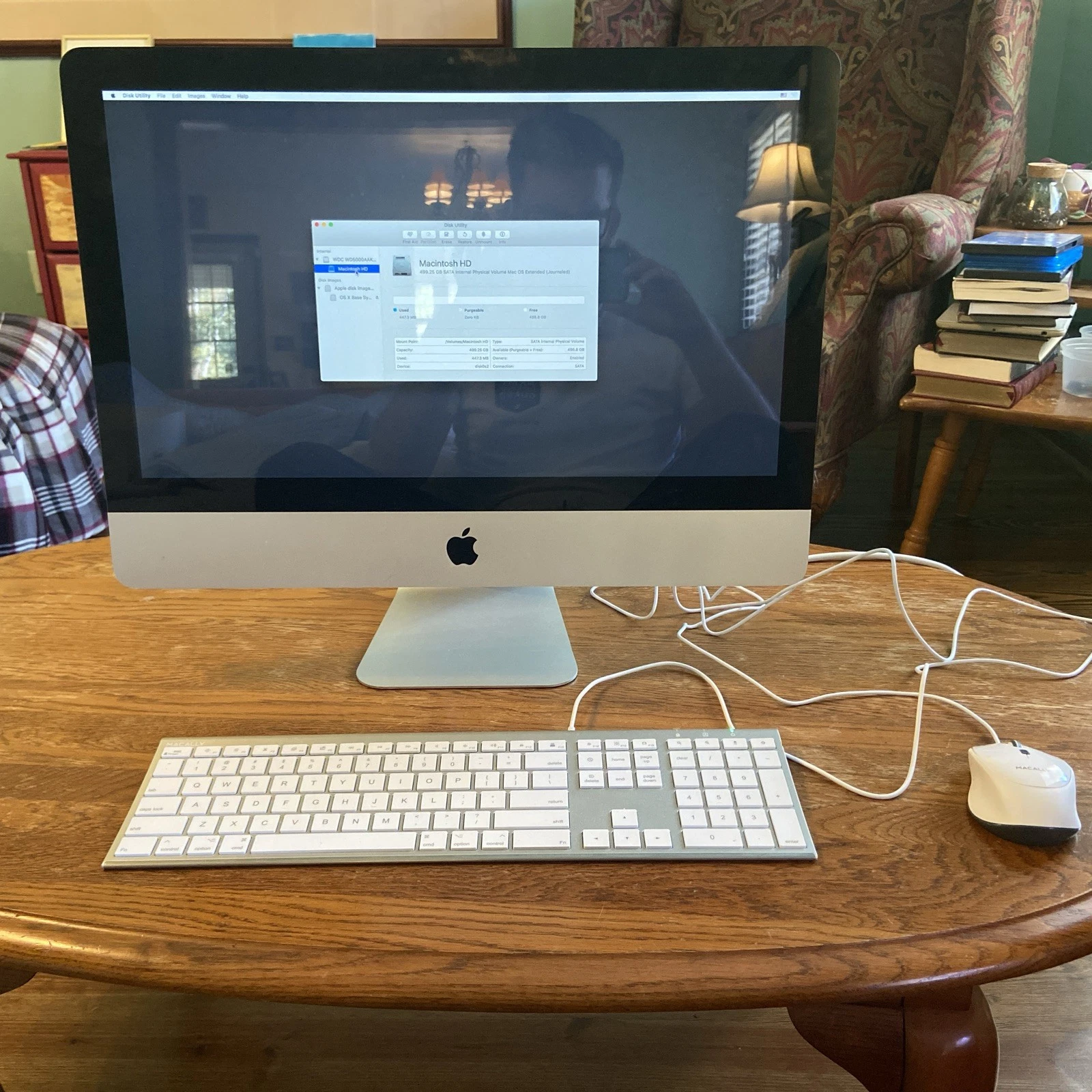 Apple iMac 21 5" Mid 2011  I5  500GB HD  32GB RAM  OS Sierra