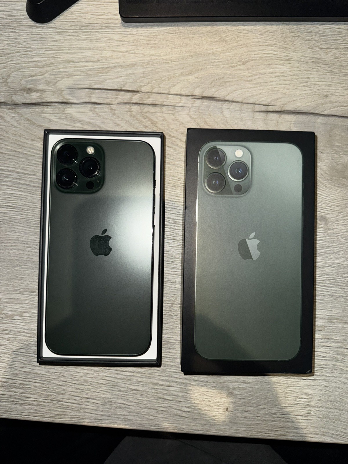 Apple iPhone 13 Pro Max   128GB   Alpine Green  Unlocked  SEND OFFERS