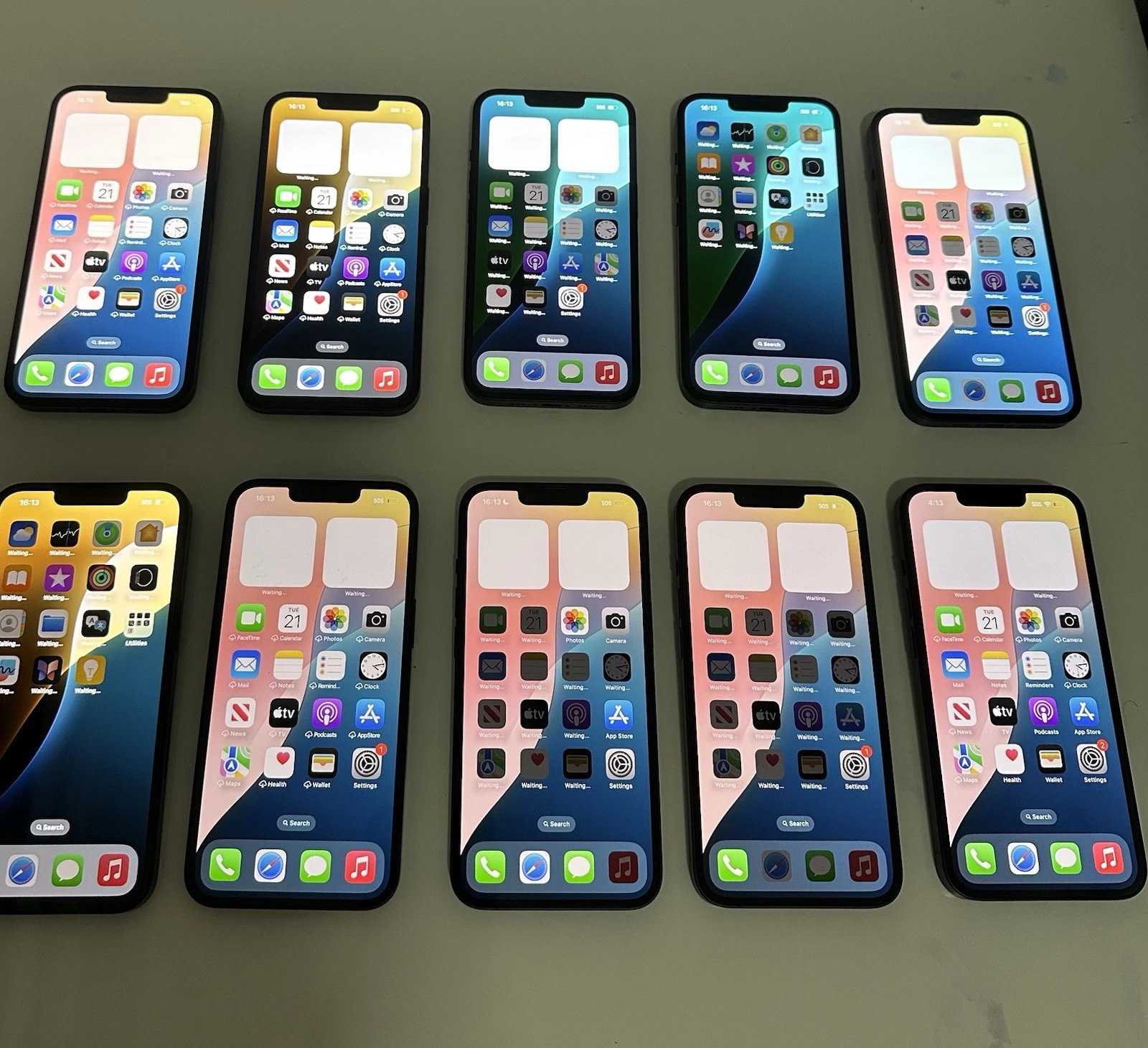 Apple iPhone 14   128GB   EXCELLENT   Unlocked   100  BATTERY   LOT OF 10