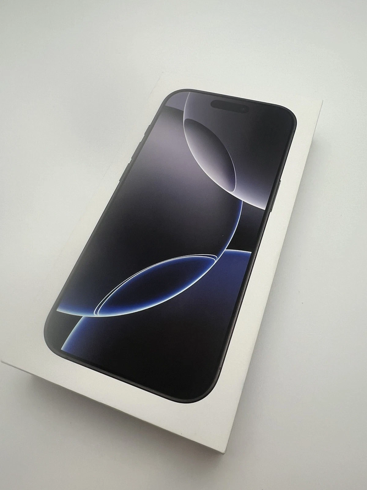 Apple iPhone 16 Pro 128GB Black Titanium Unlocked   NEW & SEALED