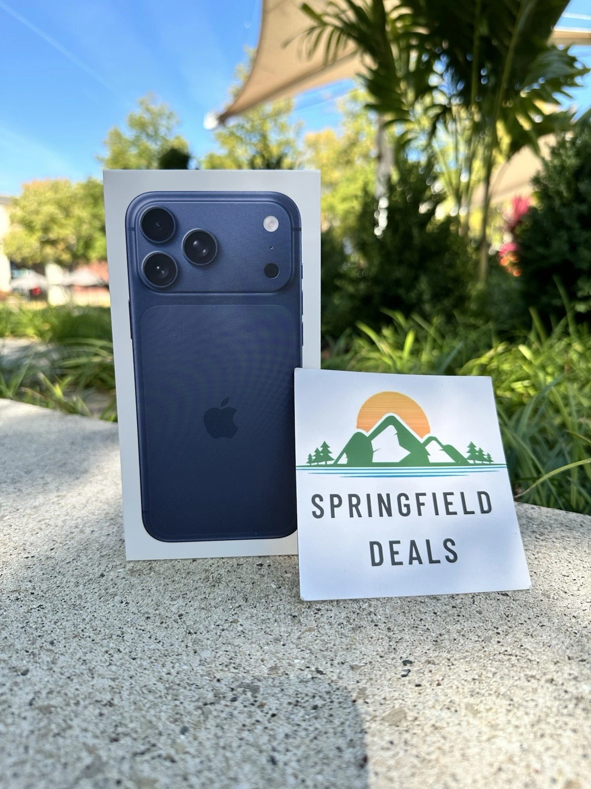 Apple iPhone 17 Pro Max UNLOCKED 256GB Deep Blue   SHIPS TODAY  NEW WORLDWIDE