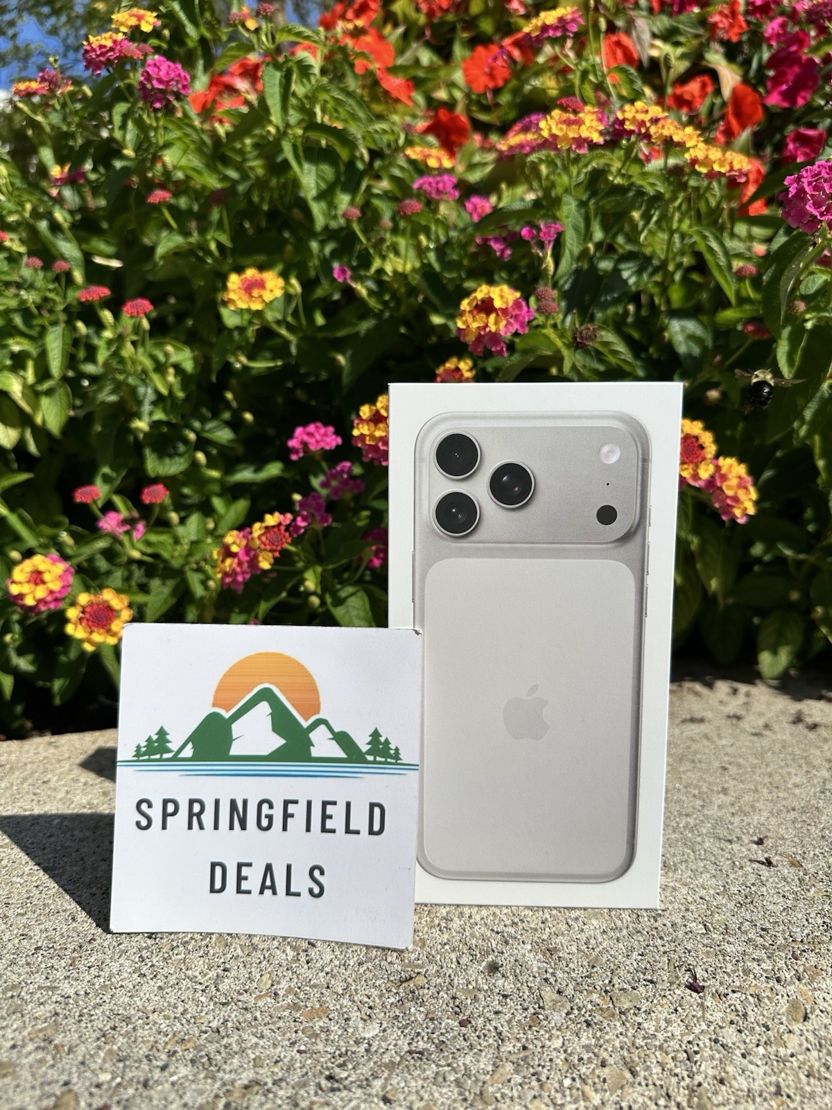 Apple iPhone 17 Pro Max UNLOCKED 256GB Silver   SHIPS TODAY  BRAND NEW WORLDWIDE