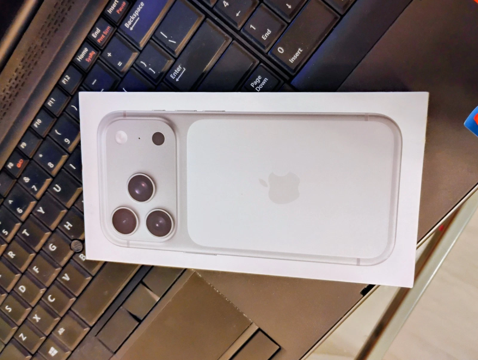 Apple iPhone 17 Pro   256 GB   Silver  Unlocked 