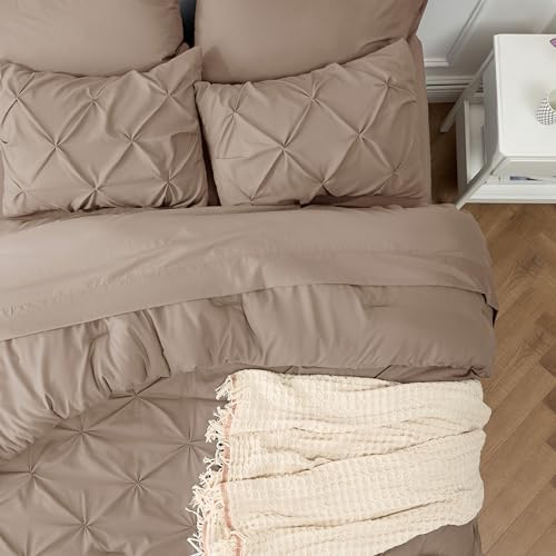 Bedsure Queen Comforter Set Baby Pea Green   Bed in a Bag Queen Size Bedding 7 Pieces  GentleSoft  Pintuck Bed Set Gift for Family  Pinch Pleat All Season Comforter with Sheets  Pillowcases & Shams