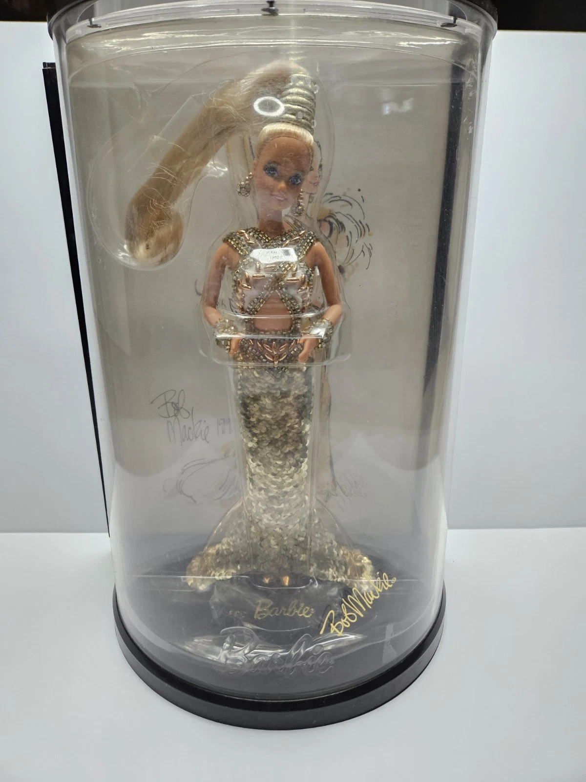 Bob Mackie Gold Barbie Doll 1990 Limited Edition Mattel in Case Case Damaged