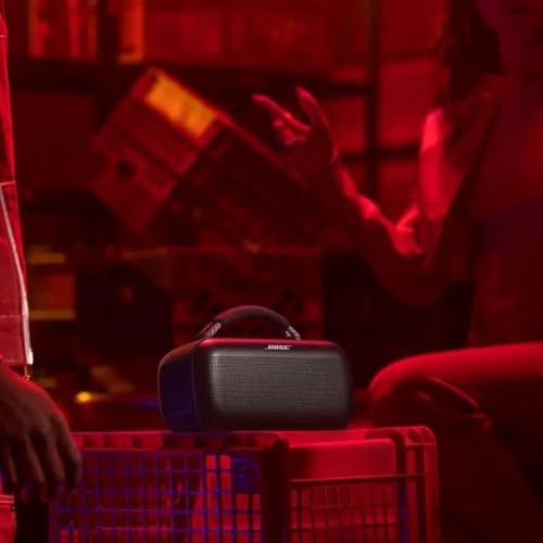 Bose SoundLink Max Bluetooth Speaker   Portable Wireless Party Speaker  IP67 Waterproof  Rope Handle  Up to 20 Hours of Playtime  USB C  Built in 3 5mm AUX Input  Black