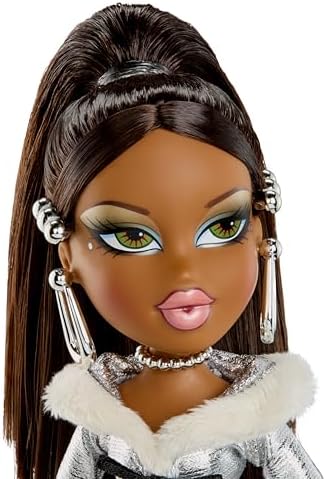 Bratz Charmz Sasha Fashion Doll with Collectible Charm Bracelet