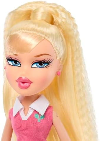 Bratz Play Sportz Cloe Fashion Doll with Accessories  Tennis