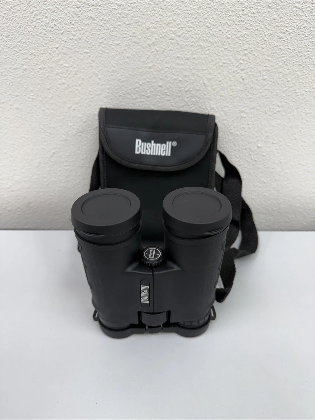 Bushnell 10x 42mm Binoculars FOV 1000ft   Black OPEN BOX