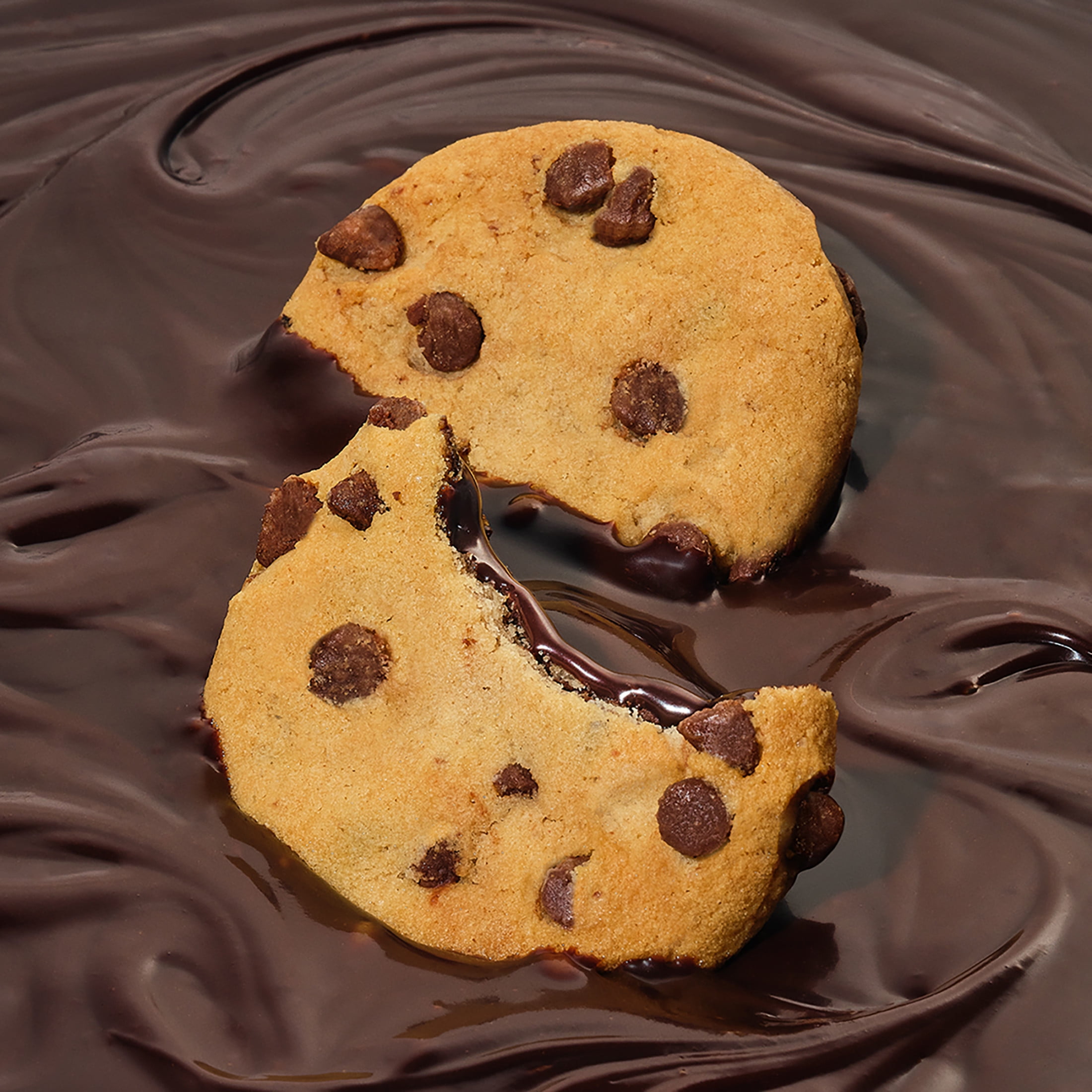 CHIPS AHOY  Chewy Hershey s Fudge Filled Soft Cookies  Family Size  14 85 oz