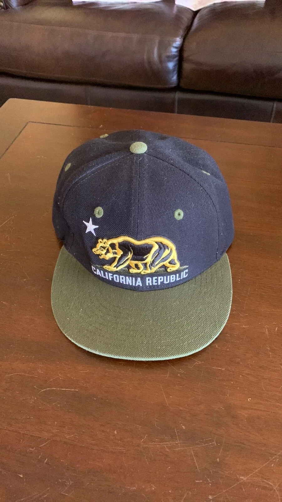 California Republic bear logo  snap back cap black baseball cap