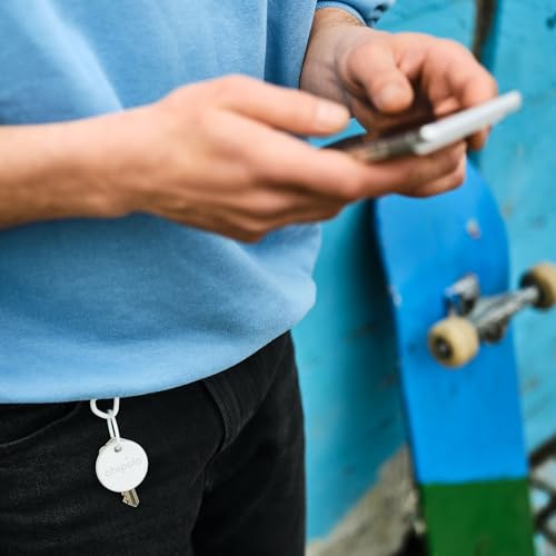 Chipolo ONE Point   4 Pack   Key Finder  Bluetooth Tracker for Keys  Bag  Item Finder   Works with Googles Find My Device app  Android only   Off White 