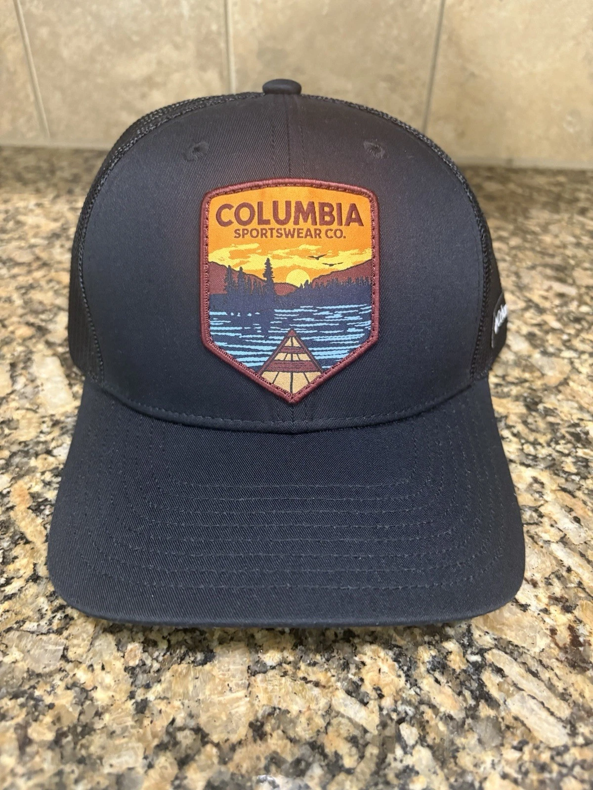 Columbia Mesh Snapback Hat   Color  Black Lake Sunset Canoe Patch  New w/Tags