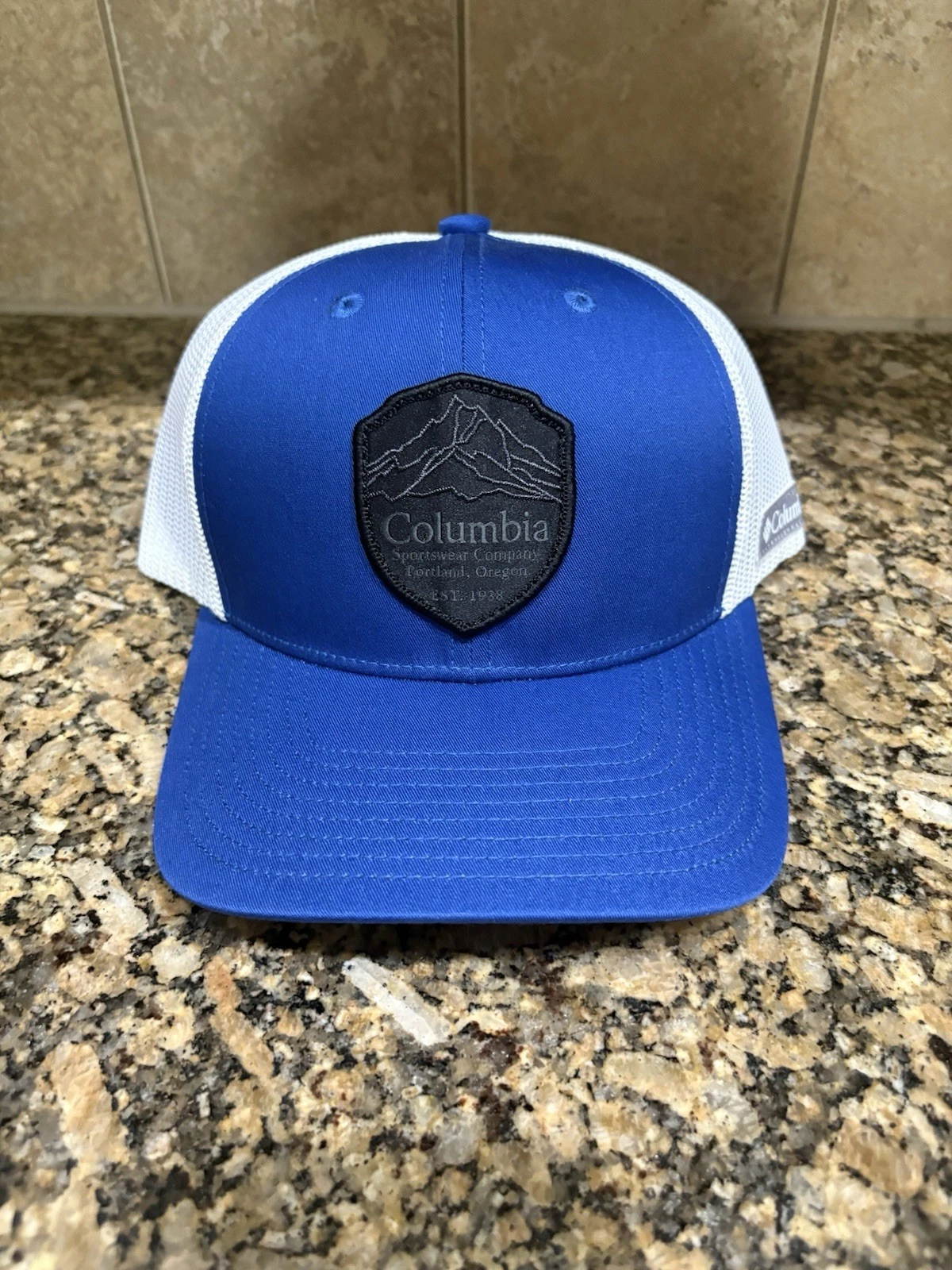 Columbia Mesh Snapback Trucker Hat w/Mountain Patch Blue/White O/S  New w/Tags