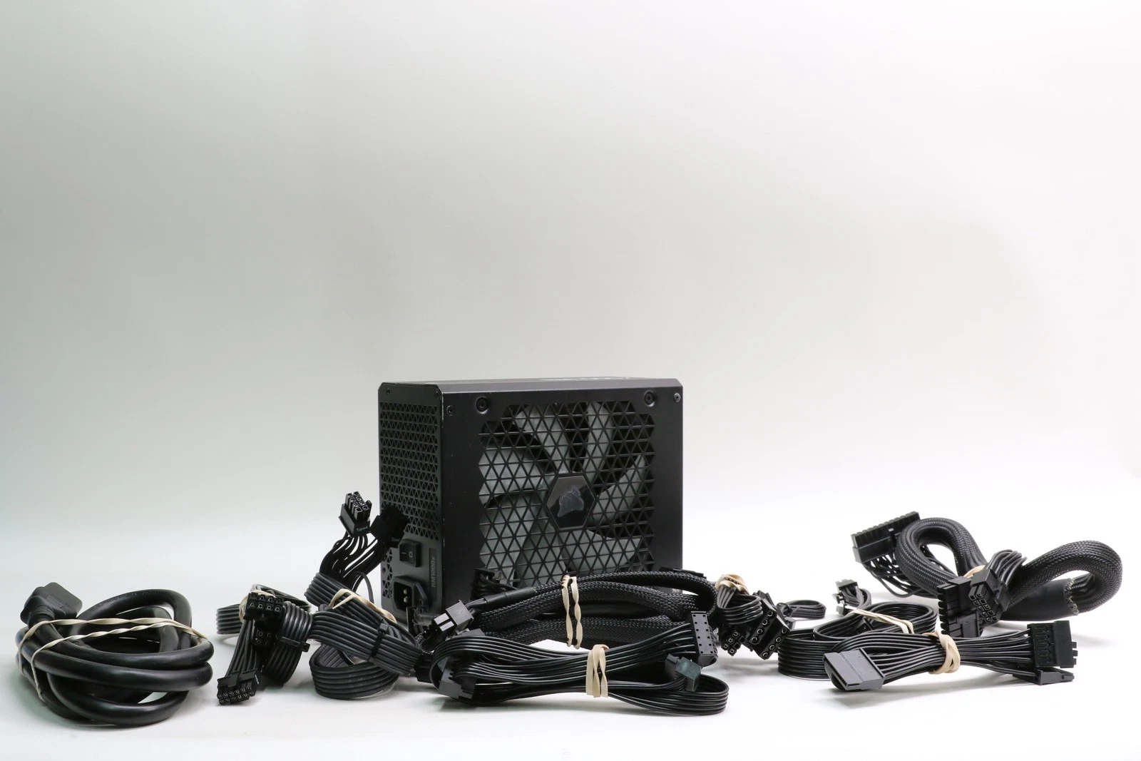 Corsair RMx Series RM1000x 1000 Watt 80 Plus Gold Power Supply w/ Cables