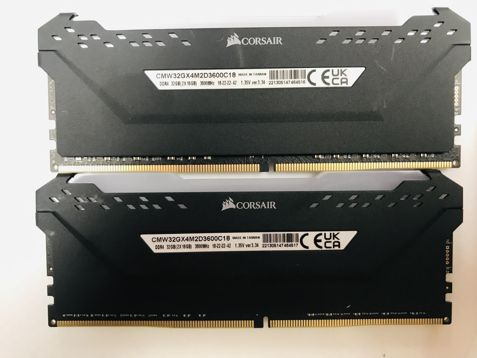 Corsair Vengeance RGB Pro 32GB  2x16GB  DDR4 3600MHz  CMW32GX4M2D3600C18 