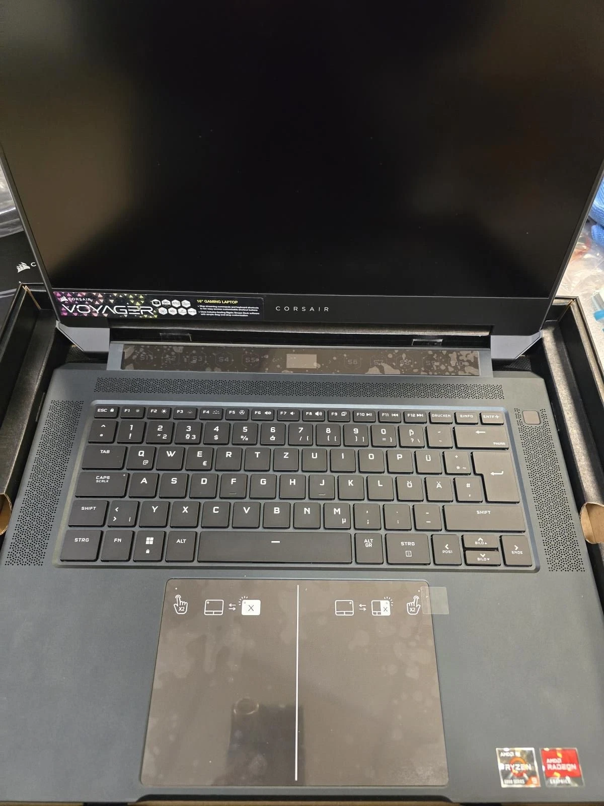 Corsair Voyager A1600 16   2TB AMD Ryzen 9 32GB RAM Gaming Laptop  ND Layout