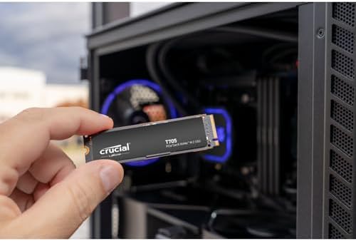 Crucial SSD T705 PCIe Gen5 NVMe de 2 TB, hasta 14,500 MB/s, TLC NAND, compatible con Intel y Ryzen, para juegos duros y almacenamiento de alta velocidad, unidad de estado sólido, incluye 1 Mo Adobe CC - CT2000T705SSD3