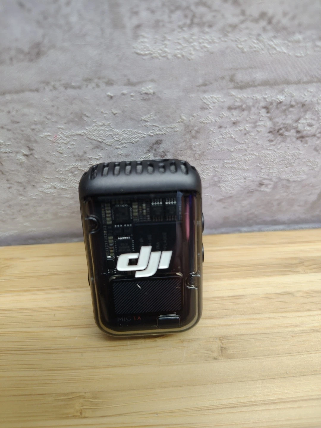 DJI Mic 2 Wireless Microphone Intelligent Noise Cancelling