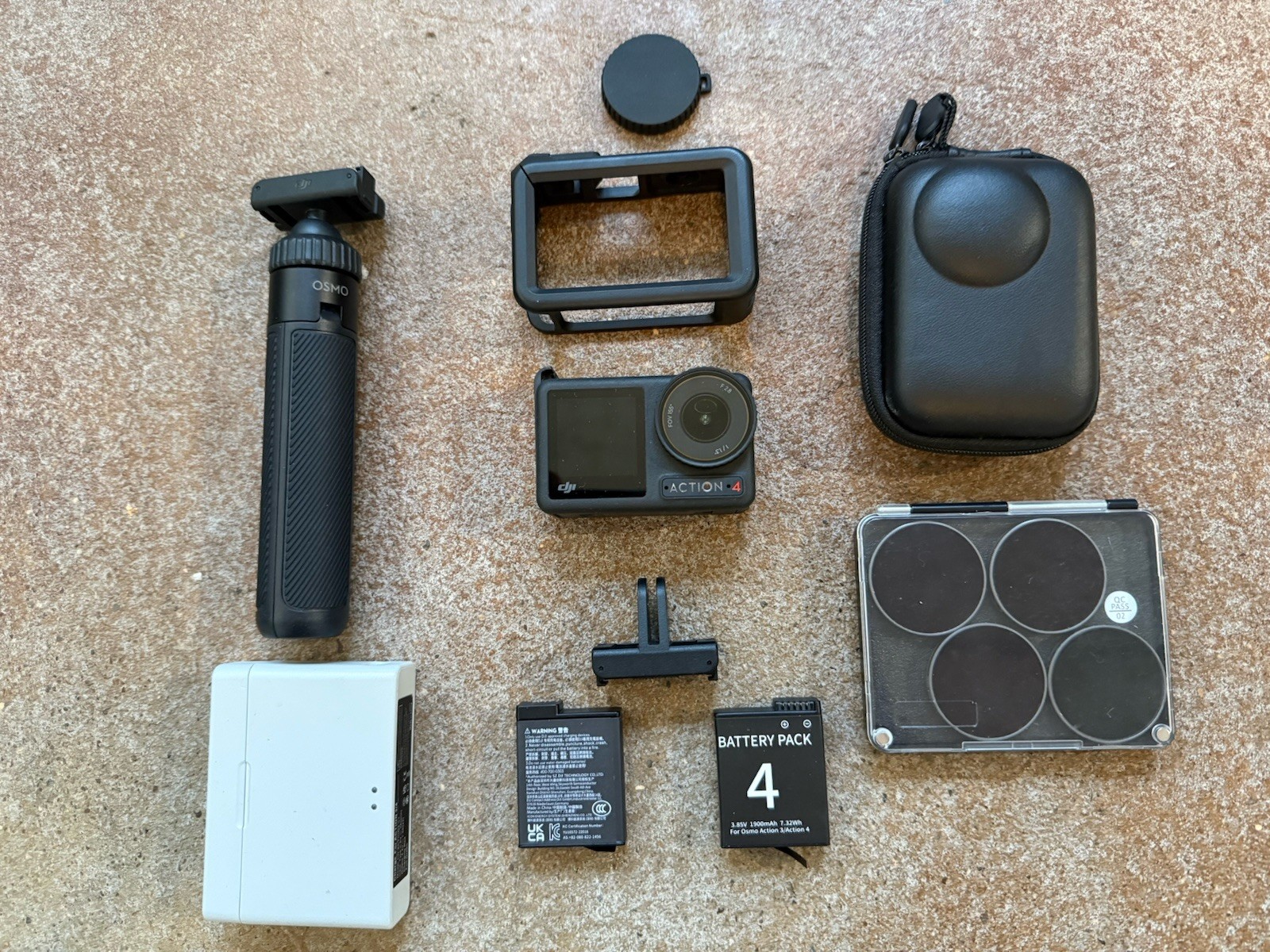 DJI   Osmo Action 4 4K Action Camera Adventure Bundle