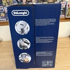 DeLonghi Dedica Maestro EC900M Espresso Machine