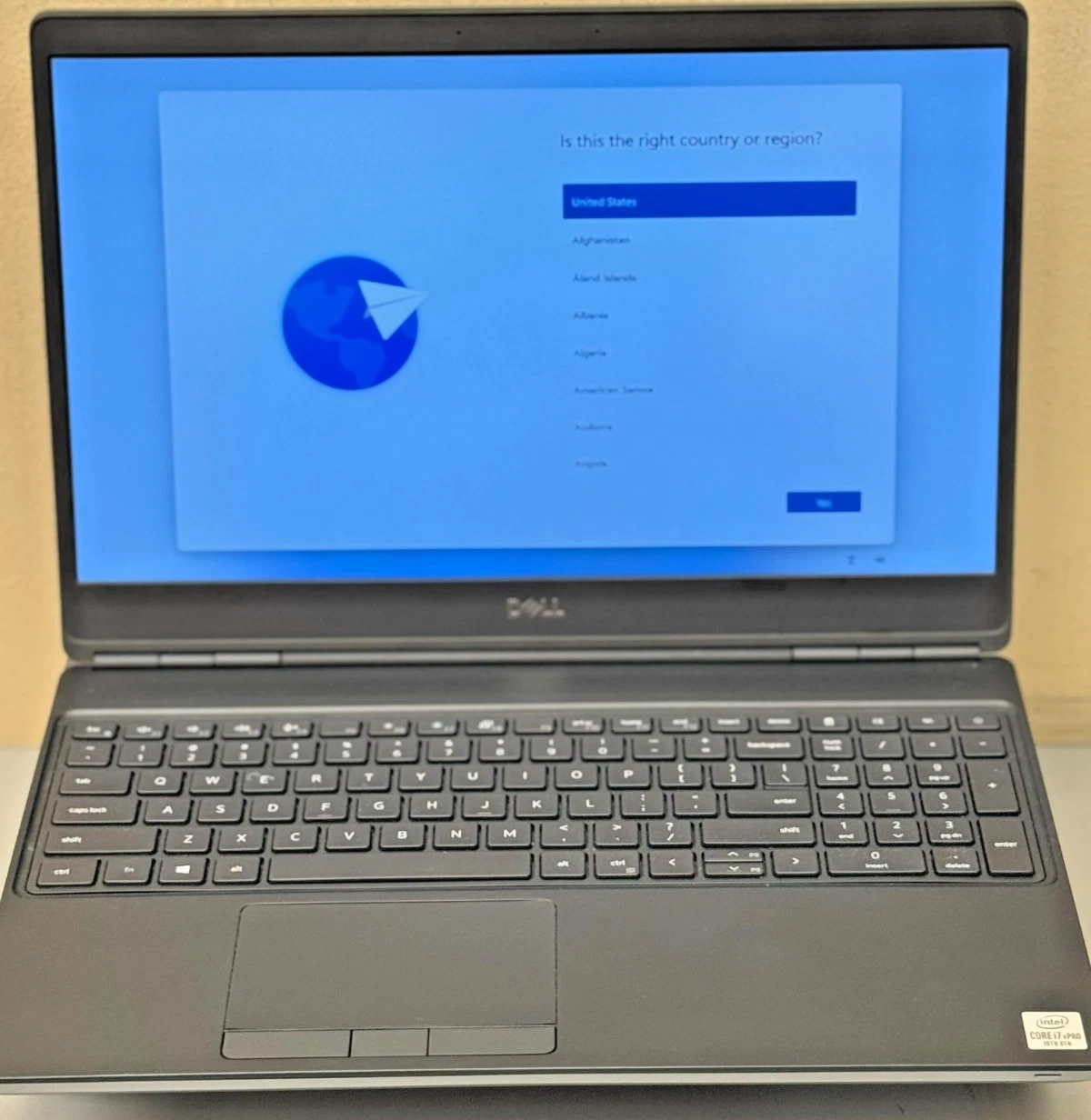 Dell Precision 7550 Windows 11 PRO  32GB  i7 10875H  1TB NVMe  NVIDIA T2000 4GB