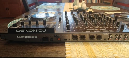 Denon MCX8000 DJ Controller