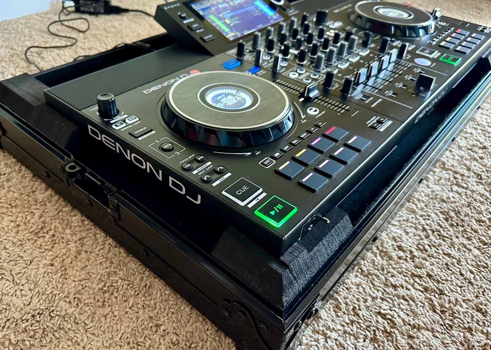 Denon SC LIVE 4 Deck Standalone DJ Controller NEW NEW NEW NEW